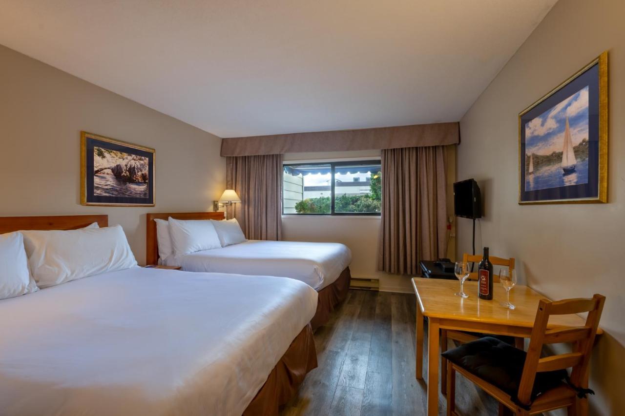Sidney Waterfront Inn & Suites Esterno foto