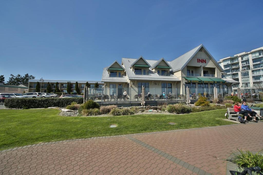 Sidney Waterfront Inn & Suites Esterno foto